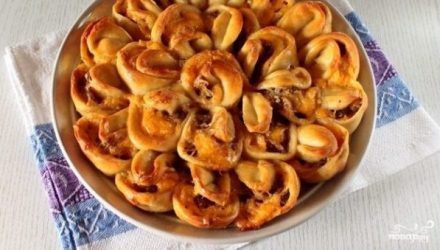 Картофельно-грибной пирог «Хризантема»