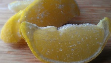 Замороженный лимон  — средство против рака!