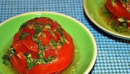 Закуcкa к мясу  — быстрые маринованные помидоры