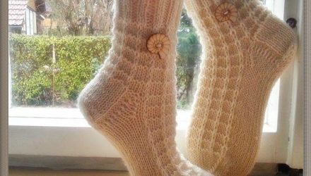Интересный узор для вязания носочков.